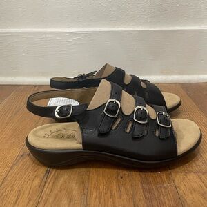 SAS WMN Sz/10WW  Black Sling Back Sandal